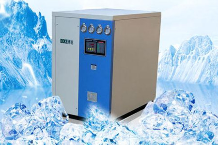 水冷箱式冷水機