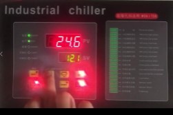 冷水機微電腦控制器溫度設定